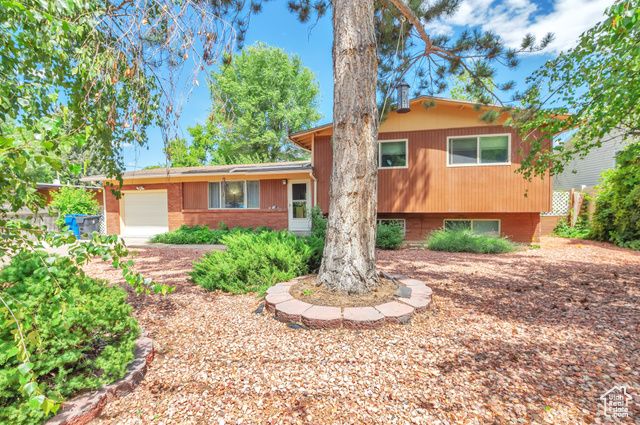 4790 BURCH DR, South Ogden, UT 84403