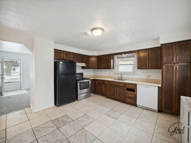 12850 Sidonie Avenue, Warren, MI 48089