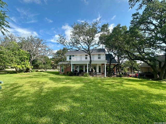29607 FAIRWAY BLUFF DR, Boerne, TX 78015