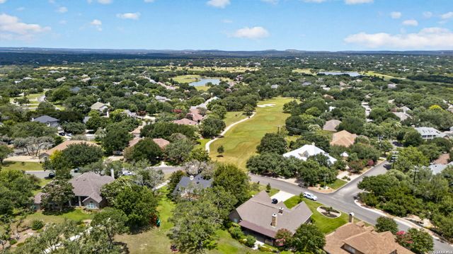 29607 FAIRWAY BLUFF DR, Boerne, TX 78015