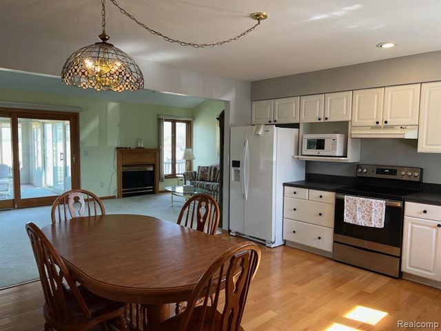 4198 Mcdowell Road, Lapeer, MI 48446