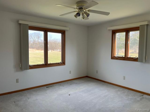 4198 Mcdowell Road, Lapeer, MI 48446