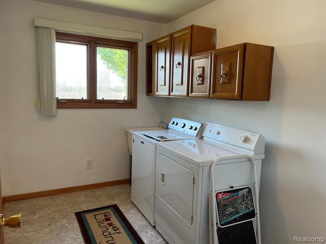 4198 Mcdowell Road, Lapeer, MI 48446