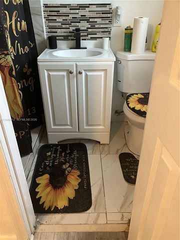 19551 NW 7th Ave, Miami Gardens, FL 33169