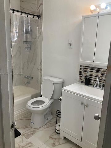 19551 NW 7th Ave, Miami Gardens, FL 33169