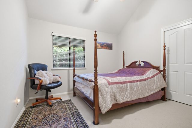 1123 E Cole Avenue, Fresno, CA 93720