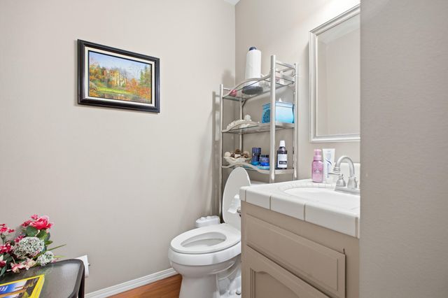 1123 E Cole Avenue, Fresno, CA 93720