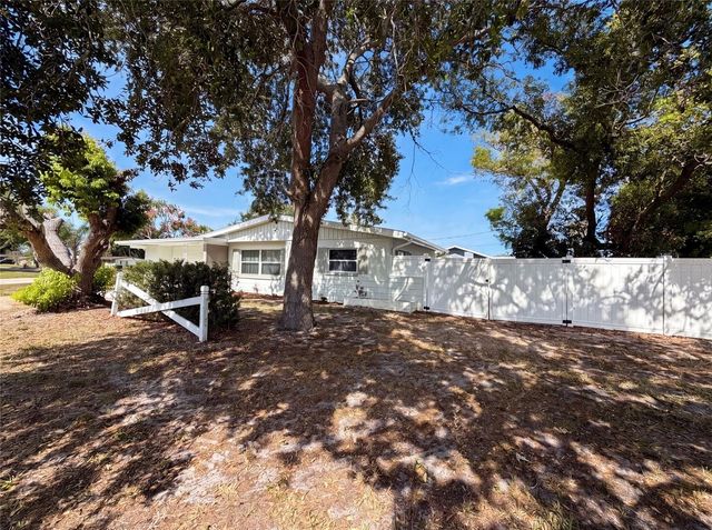 5306 3RD STREET W, Bradenton, FL 34207