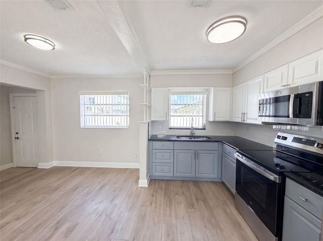5306 3RD STREET W, Bradenton, FL 34207