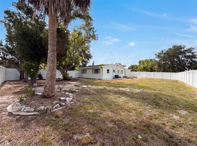 5306 3RD STREET W, Bradenton, FL 34207