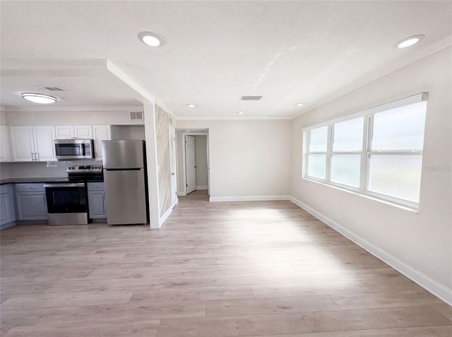 5306 3RD STREET W, Bradenton, FL 34207