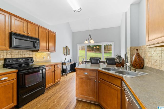 8516 HIGHLANDS TRACE, Trussville, AL 35173