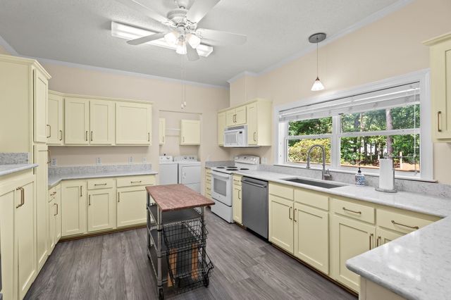 4429 Manitook Dr., Little River, SC 29566
