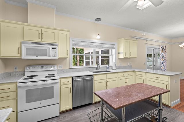 4429 Manitook Dr., Little River, SC 29566
