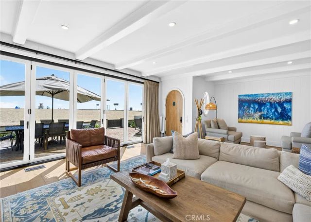 1228 W Oceanfront, Newport Beach, CA 92661