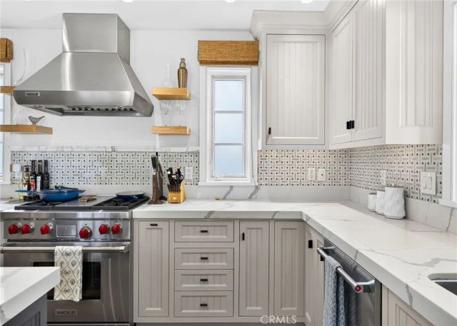 1228 W Oceanfront, Newport Beach, CA 92661