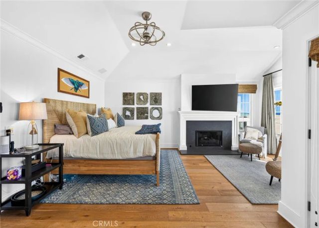 1228 W Oceanfront, Newport Beach, CA 92661