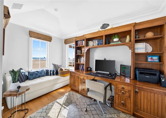 1228 W Oceanfront, Newport Beach, CA 92661