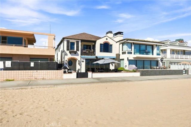 1228 W Oceanfront, Newport Beach, CA 92661