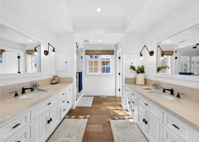 1228 W Oceanfront, Newport Beach, CA 92661