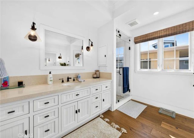 1228 W Oceanfront, Newport Beach, CA 92661