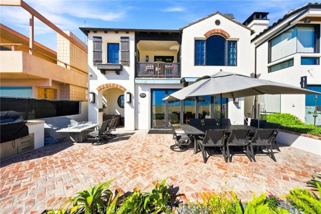 1228 W Oceanfront, Newport Beach, CA 92661