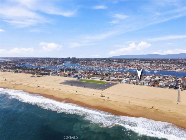 1228 W Oceanfront, Newport Beach, CA 92661