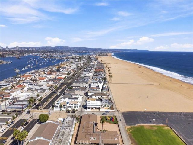 1228 W Oceanfront, Newport Beach, CA 92661