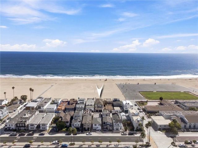 1228 W Oceanfront, Newport Beach, CA 92661