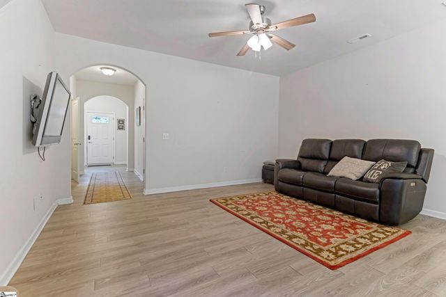 125 Emerywood Lane, Greenville, SC 29607