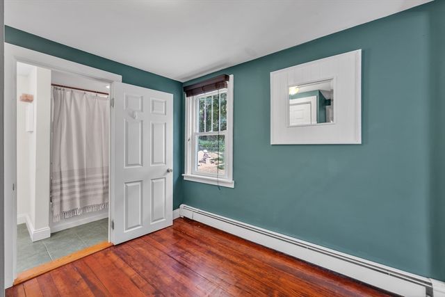 6 Belanger Ave, Sturbridge, MA 01566