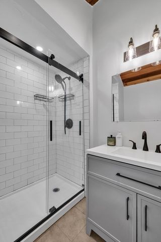 6 Belanger Ave, Sturbridge, MA 01566