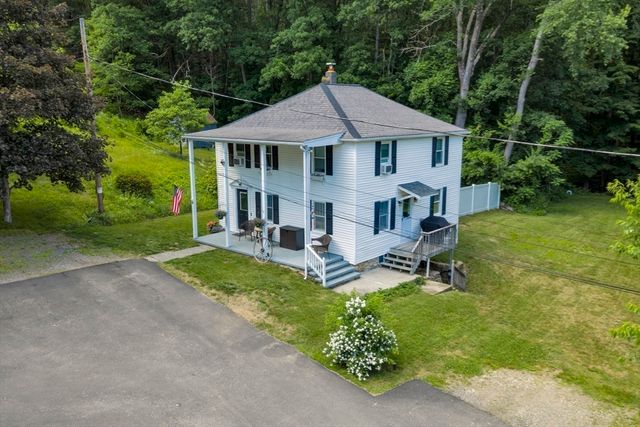 6 Belanger Ave, Sturbridge, MA 01566