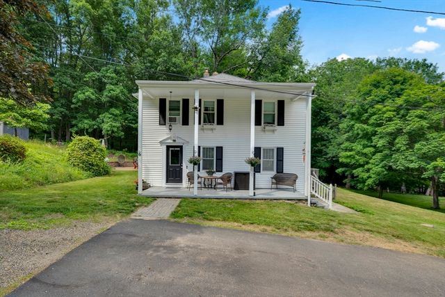 6 Belanger Ave, Sturbridge, MA 01566