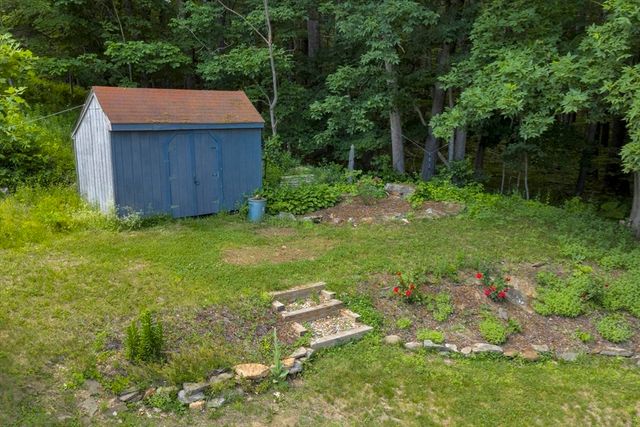 6 Belanger Ave, Sturbridge, MA 01566