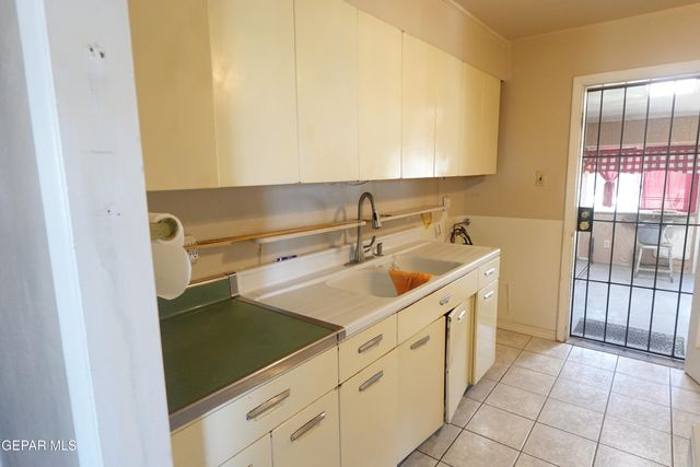 3705 Flory Avenue, El Paso, TX 79904