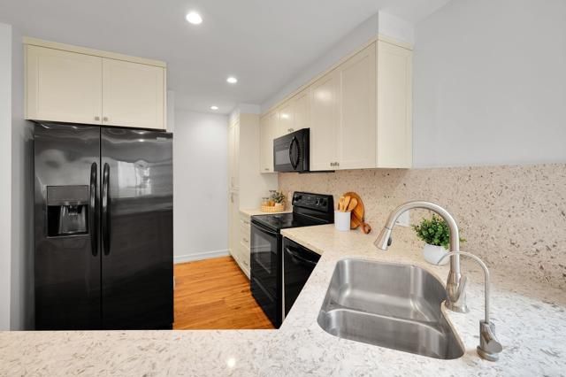 3235 Via Alicante 52, La Jolla (san Diego), CA 92037