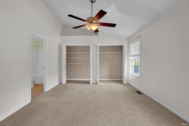 1250 W Adams Hill Cir Apt 104, Bloomington, IN 47403