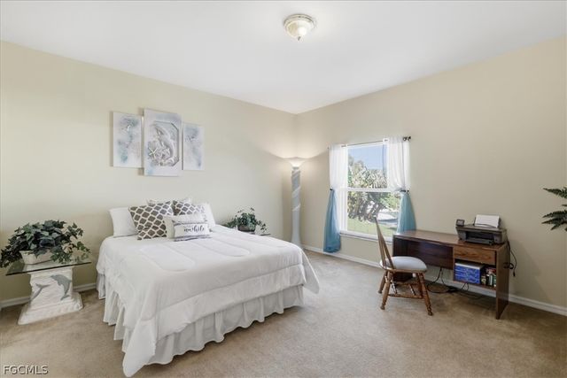 105 SE 40th TER, Cape Coral, FL 33904