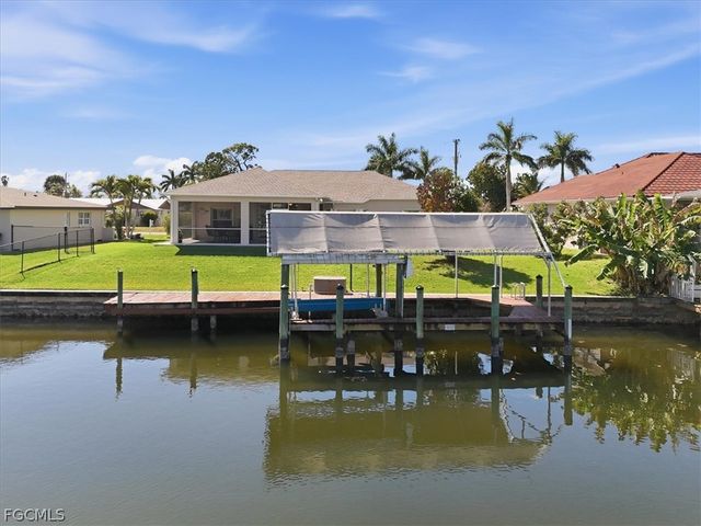105 SE 40th TER, Cape Coral, FL 33904