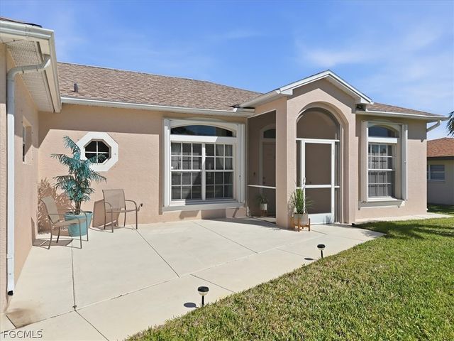 105 SE 40th TER, Cape Coral, FL 33904
