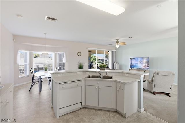 105 SE 40th TER, Cape Coral, FL 33904