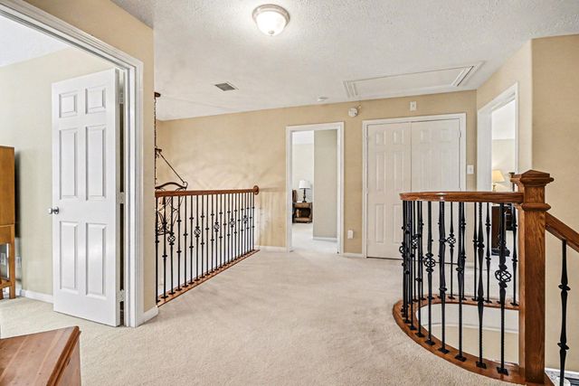 101 Lakeview Circle, Friendswood, TX 77546