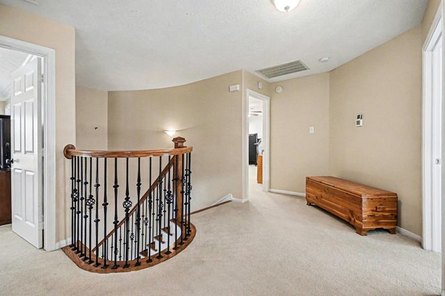 101 Lakeview Circle, Friendswood, TX 77546