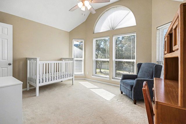 101 Lakeview Circle, Friendswood, TX 77546