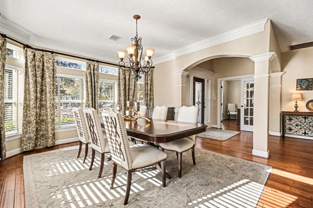 101 Lakeview Circle, Friendswood, TX 77546