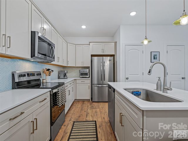 56 Walnut Springs Drive, Asheville, NC 28804