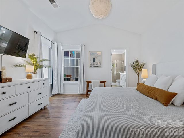 56 Walnut Springs Drive, Asheville, NC 28804