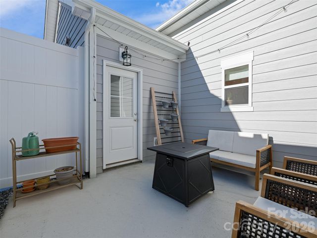 56 Walnut Springs Drive, Asheville, NC 28804