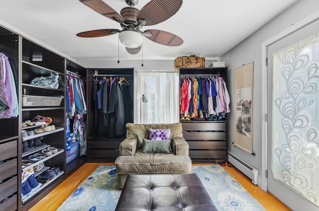 476 Sconticut Neck Rd, Fairhaven, MA 02719